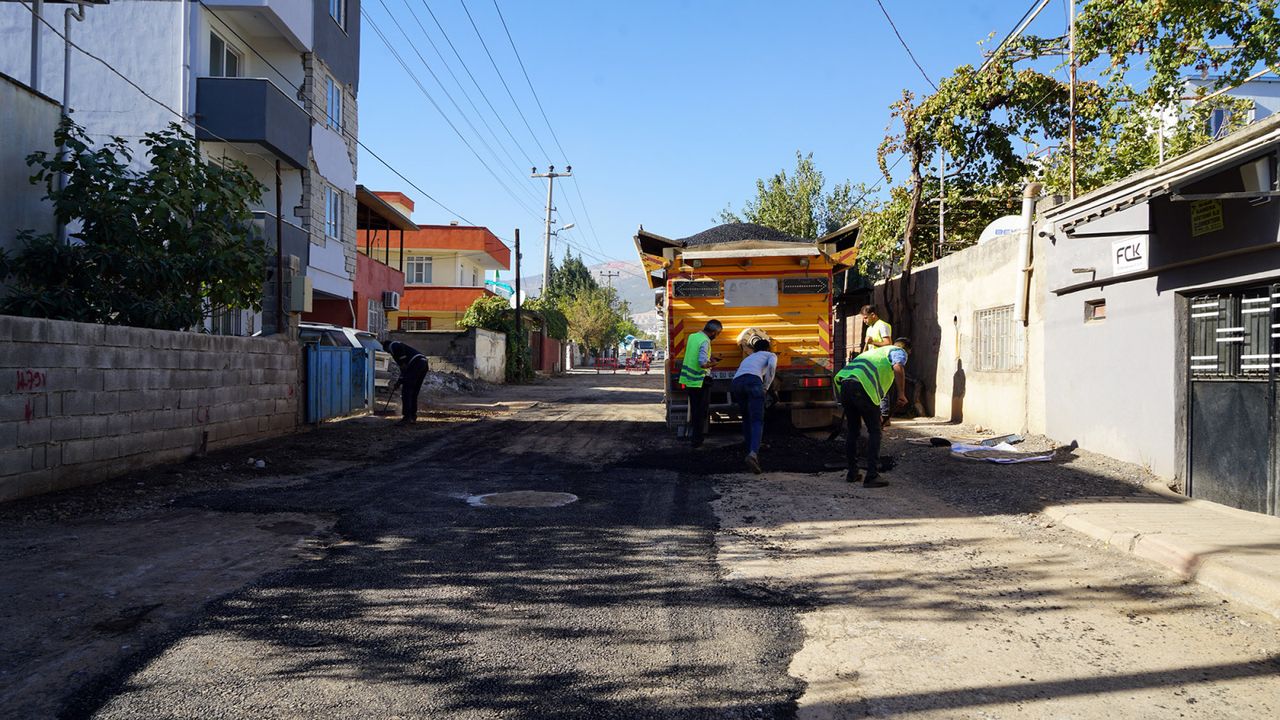 Kahramanmaraş’ta Asfalt Mesaisi Etap Etap Sürüyor!