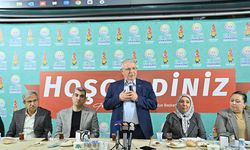 Başkan Mahçiçek, iki dönemin meclis üyelerine iftarda veda etti