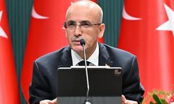 En Düşük Emekli Maaşı 10.000 TL Kalacak mı? Mehmet Şimşek 'Mecburuz' deyip açıkladı