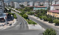 Kahramanmaraş’ta Mustafa Or Caddesi’ndeki Yaya Yolları Yenileniyor!