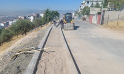 Dulkadiroğlu Belediyesi’nden Ballıca Mahallesi’ne kaldırım düzenlemesi!