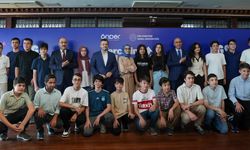 2025 LGS Birincileri Açıklandı! Hangi İllerden Kaç Öğrenci Tam Puan Aldı?