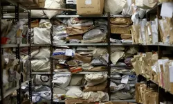 Adliye’de Skandal: Zimmet Memuru 50 Kilo Gümüş ve 25 Kilo Altınla İngiltere’ye Kaçtı