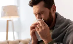 H3N2 Varyantı Alarmı: Nasıl Bulaşıyor, Belirtileri Neler? Uzmanlardan Uyarı