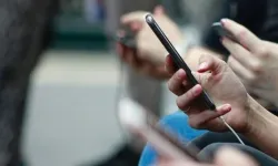 En Güçlü Akıllı Telefon Açıklandı: Zirvede Ne Samsung Ne de iPhone Var!