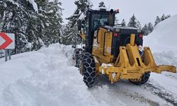 Kahramanmaraş Kırsalında Kar Seferberliği; Büyükşehir Ekipleri 7/24 Sahada!