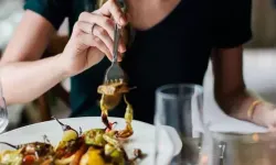 Yeni Besin Piramidi Nedir? 2025–2030 Yeni Besin Piramidinde Neler Değişti?