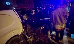 Afşin’de Otomobil Park Halindeki 4 Araca Çarptı: 1 Yaralı