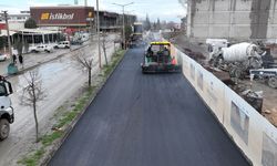 Büyükşehir, Dulkadiroğlu’nda Asfalt Mesaisini Sürdürüyor