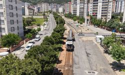 Büyükşehir, Ahır Dağı Caddesi’ni Asfalta Hazırlıyor!