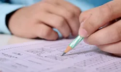 2026 Bursluluk Sınavı Öğretmen Çocuğu Taban Puanları! 5, 6, 7, 8, 9, 10, 11. Sınıf İOKBS Taban Puanı Kaç?