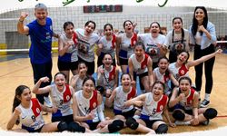 Onikişubat Belediyespor Midi Kız Voleybol Takımı Türkiye Şampiyonası Yolunda!