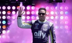 Alex Bowman Neden Emekli Oluyor? NASCAR Yıldızı Kararının Detaylarını Açıkladı