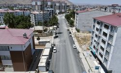 Büyükşehir’den Yeni Haftada 4 İlçe 37 Farklı Noktada Sıcak Asfalt Mesaisi!