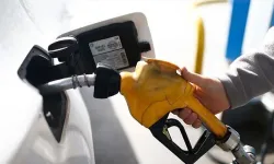 Benzin Fiyatlarına Gece Yarısı Zam Bekleniyor!