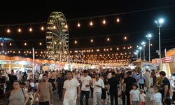Geleneksel Ağustos Fuarı Esnafın Vitrini Oldu; Vatandaşların Sosyal Hayatına Renk Kattı