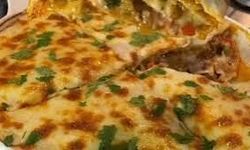 Gelinim Mutfakta Pastırmalı Krep Börek Tarifi! Fırında Çıtır Pastırmalı Krep Börek Nasıl Yapılır, Malzemeleri Neler?