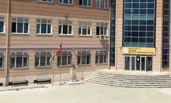 Manisa'da lise önünde silahlı saldırı: 4 öğrenci yaralandı!