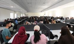Büyükşehir Pusula Maraş Eğitim Merkezi’yle Gençlerin Yanında!