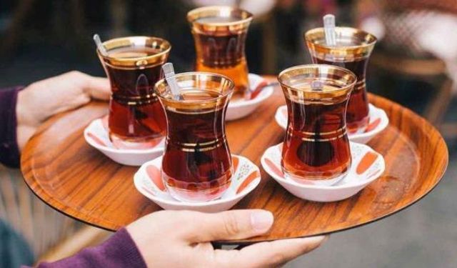 Çaya gelen zam sonrası kahvelerde bir bardak çay 4,5 lira oldu!