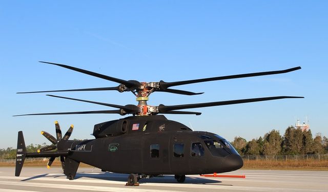 Helikopterin kuyruk pervanesine takılan turist parçalanarak öldü