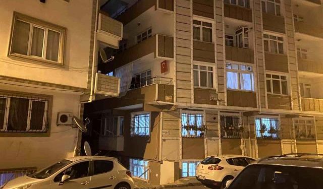 Eşinin telefonuna gelen mesajları gören koca dehşet saçtı! 2 ölü, 3 yaralı