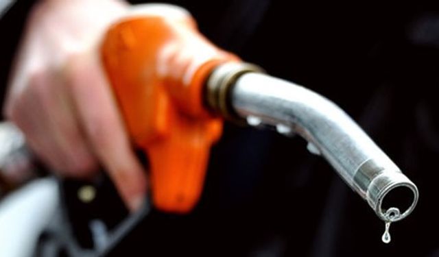 Petrol fiyatları düştü! Akaryakıta indirim gelecek mi?