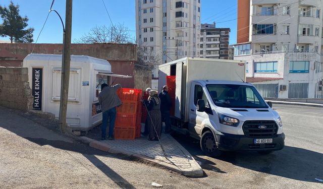 Kahramanmaraş Büyükşehir’den 20 Noktada Sıcak Ekmek Dağıtımı