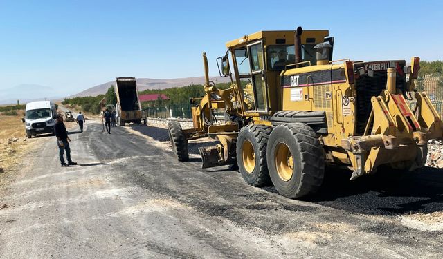 Elbistan’da Kırsal Mahallelerin Ulaşımı İyileştiriliyor!