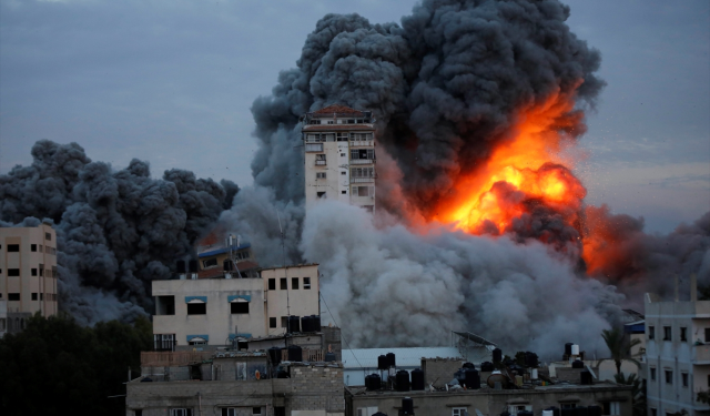 İsrail sabaha kadar Gazze'yi bombaladı! Can kayıpları artıyor