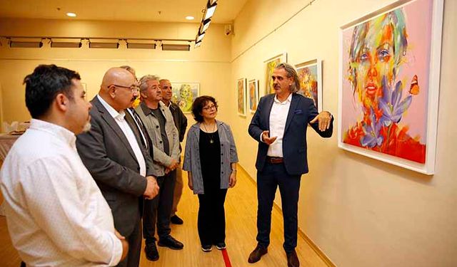 SANKO Sanat Galerisi’nde Bakışlar Temalı Resim Sergisi