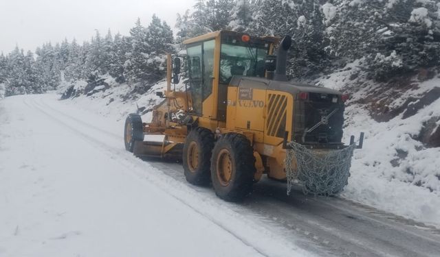 Kahramanmaraş’ta Kar Yağışı Sonrası Ulaşım Açık Tutuluyor!