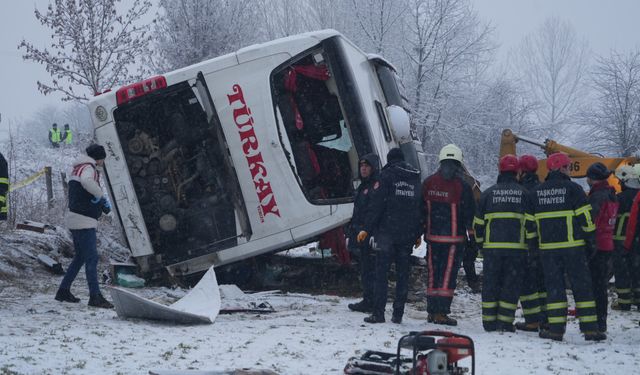 Kastamonu’daki feci kazada 6 kişi öldü, 33 kişi yaralandı