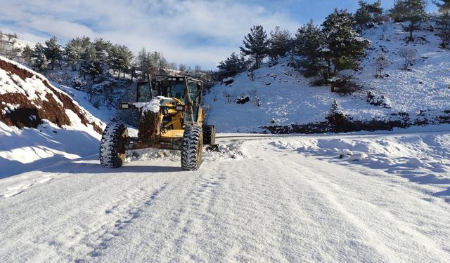 Kahramanmaraş Genelinde Kar Mesaisi sürüyor!