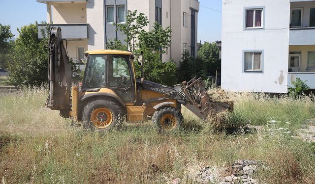 Dulkadiroğlu Belediyesi Park ve Bahçe Müdürlüğü'nden bayram hazırlığı