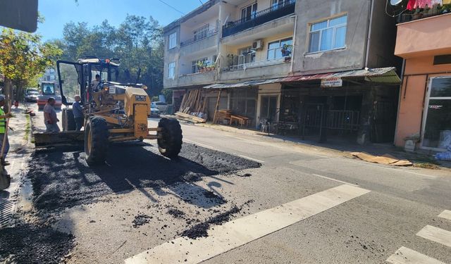 Kahramanmaraş Büyükşehir, Andırın’da11 Mahallenin Yolunu Yeniliyor