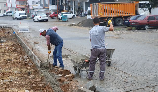 Dulkadiroğlu’ndan Ballıca’da Kilit Parke Çalışması