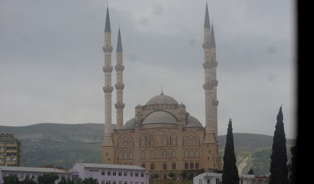 1 Kasım cuma namazı saati: Kahramanmaraş'ta cuma namazı saat kaçta kılınacak?