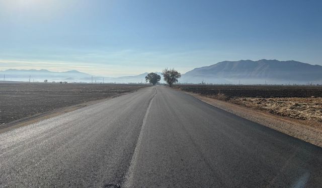 Elbistan’da Doğanköy yolu yeniledi!