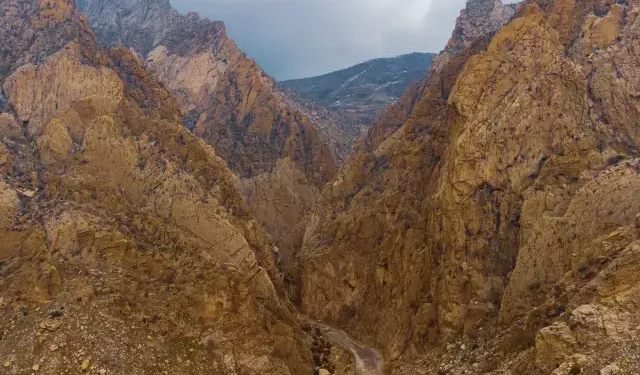 PKK'nın silah bıraktığı mağaranın hikayesi ne?