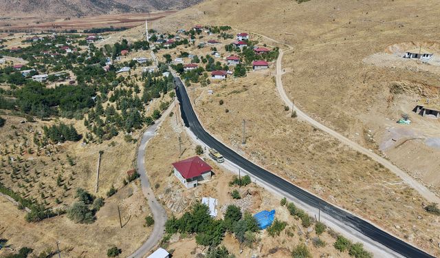 Büyükşehir, Afşin Kırsalında Ulaşım Ağını Güçlendirmeye Devam Ediyor!