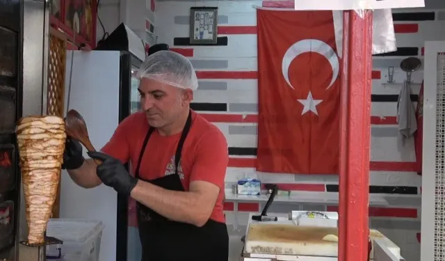 Döneri 35 TL’ye satıyor 10 TL’de kar ediyor!