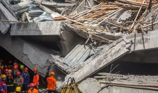 Yatılı Okul Çöktü: 3 Ölü, 38 Kişi Enkaz Altında