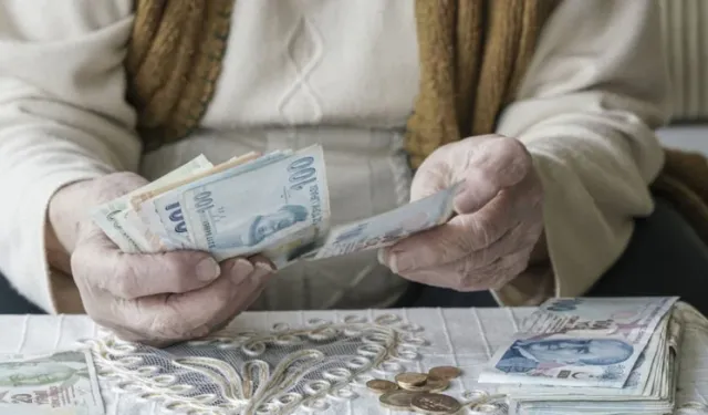 Erken emeklilik için tarih verildi: Milyonları ilgilendiren düzenleme!