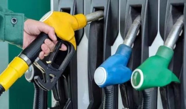Akaryakıtta tabela yine değişiyor! Daha dün zam gelmişti