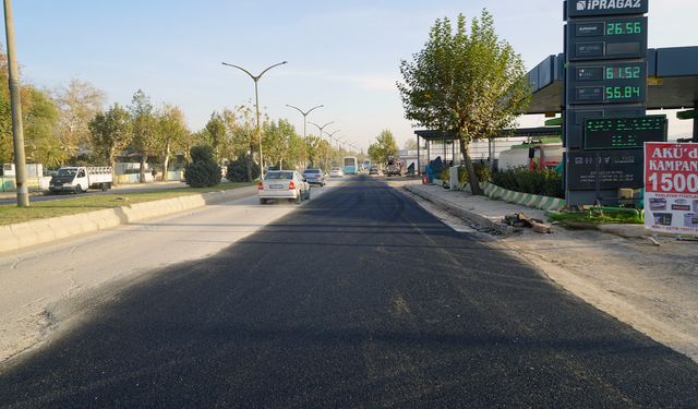 Kahramanmaraş’ta Asfalt ekibi aralıksız çalışıyor!