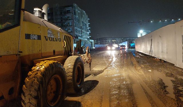 Kahramanmaraş Büyükşehir’den Yollara Anında Müdahale!