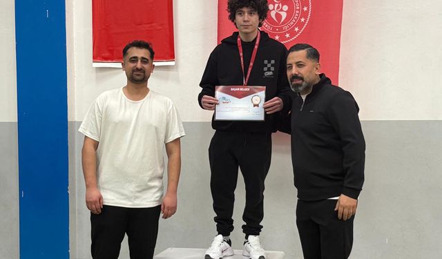 SANKO Okulları Eskrimde 17 Madalya Kazandı!