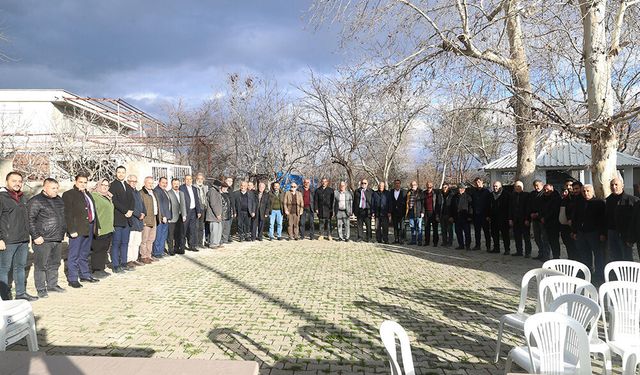 Başkan Akpınar 81. Mahalle toplantısını Ekberoğlu Mahallesi’nde gerçekleştirdi!