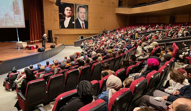 Kahramanmaraş’ta Kadının Aile ve Toplumdaki Önemi Konuşuldu!